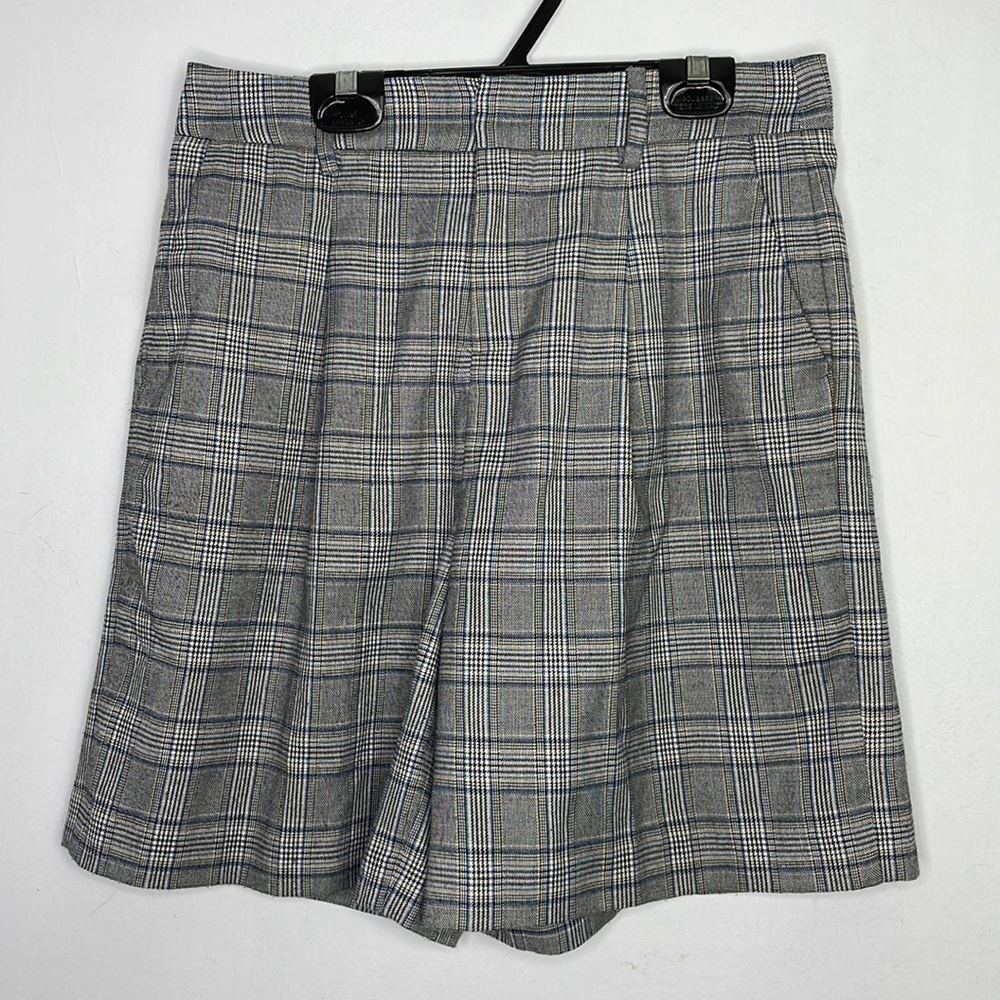 Simons plaid pleats high waisted bermuda shorts